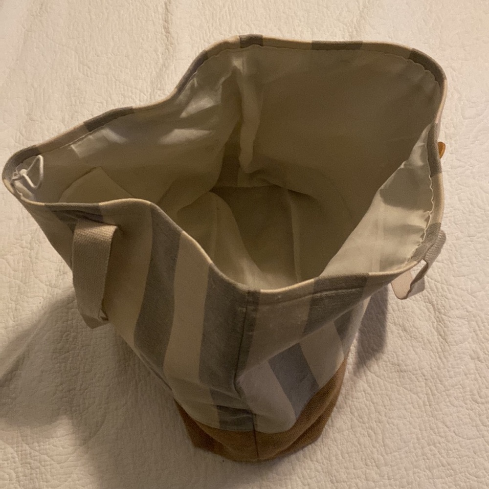 Gray & White Striped and Straw Base Beach Tote Bag Two Straps Button Closure - Picture 6 of 6